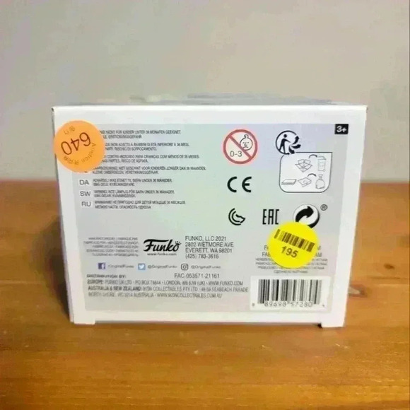 Funko pop 897 Loki Sylvie glow in the dark walmart exclusive - Picture 3 of 8